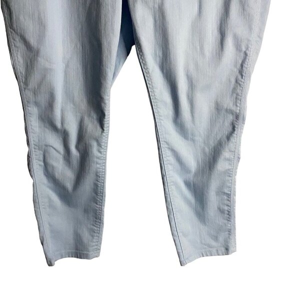 Northern Reflections Women's Light Blue High Waisted Jeans - Picture 3 of 8